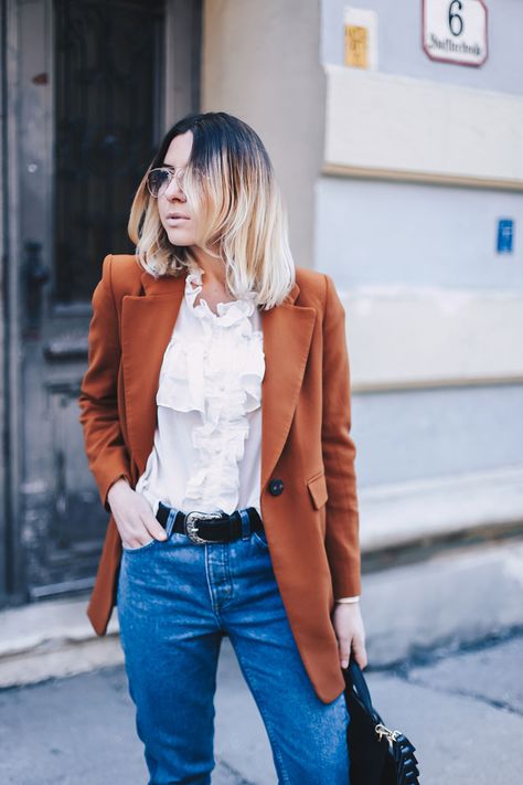 Style Guide: Wie kombiniert man eine Mom Jeans? Mom Jeans Outfits, Jeans Style Guide, Mom Jeans Style, Boho Mode, Mom Jeans Outfit, Jeans Outfits, Outfit Jeans, Jeans Mom, Working Mom