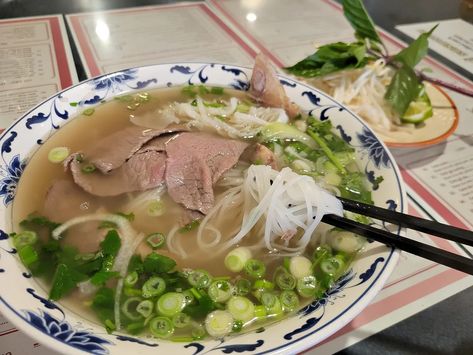 Where to Get Soothing Bowls of Pho in the Seattle Area Seafood Pho, Oxtail Pho, Pho Chicken, Chicken Pho, Healthy Food Motivation, Healthy Lifestyle Food, Food Is Fuel, On The Menu, Food Obsession