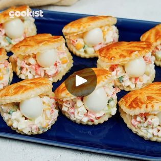 22K views · 200 reactions | Puff pastry shells with Christmas salad: how to make a beautiful and delicious appetizer! | This fancy appetizer idea is perfect on your holiday table! 😍✨ | By Cookist Wow | Facebook Mini Pastry Shells Desserts, Filling For Puff Pastry Shells, Puff Pastry Shells, Crab Appetizer, Christmas Salad, Cookist Wow, Fancy Appetizers, Mini Pastries, Christmas Salads