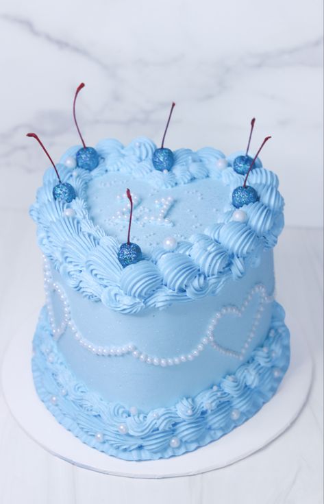 Light Blue Heart Shaped Cake, Baby Blue Heart Cake, Light Blue Heart Cake, Light Blue Cake Aesthetic, Light Blue Vintage Cake, Vintage Heart Cake Blue, Aquarius Cake Ideas, Baby Blue Cake Birthday, Blue 21st Birthday Cake