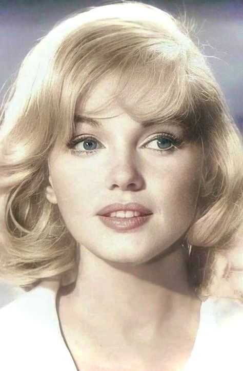 Estilo Marilyn Monroe, Stars D'hollywood, Marilyn Monroe Portrait, Marilyn Monroe Fashion, Chique Outfits, Marilyn Monroe Photos, Norma Jeane, Irina Shayk, Blonde Bombshell