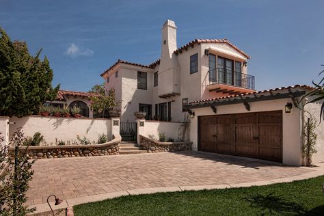 Barber Tract Spanish Colonial by IS Architecture -- http://isarchitecture.com Old Spanish Style Homes, Carriage Style Garage Doors, Basement Home Theater, Stucco Homes, Garage Door Design, Spanish Style Home, Interior Remodel, Spanish Style Homes, Home Theater Design