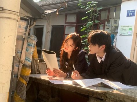 ꒰ #aesthetic · #romantic · #photography ꒱ Ulzzang Couple Study Together, Couples Studying Together, Couple Noir, Romantic Photography, Ulzzang Couple, Highschool Aesthetic, Korean Couple, Pose Reference Photo, Photo Reference