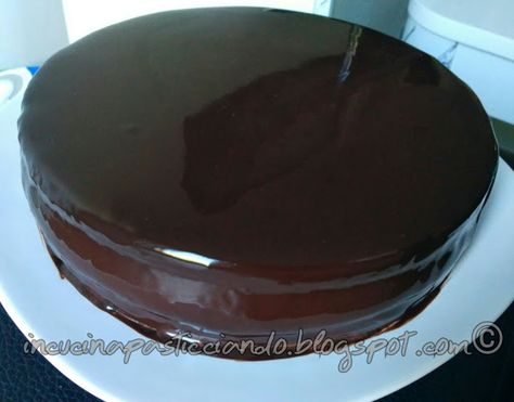 Dark Chocolate Mousse, Chocolate Mousse Recipe, Creme Caramel, Milk Cake, British Baking, Mousse Recipes, Food Cakes, How Sweet Eats, Let Them Eat Cake