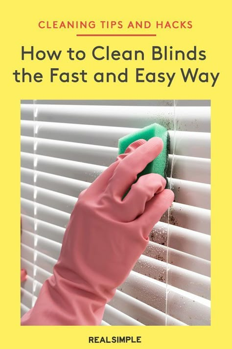 Cleaning Blinds Easy, Cleaning Mini Blinds, Clean Blinds, Clean Window Blinds, Dusting Blinds, Store Venitien, Cleaning Advice, Cleaning Blinds, Easy Cleaning Hacks