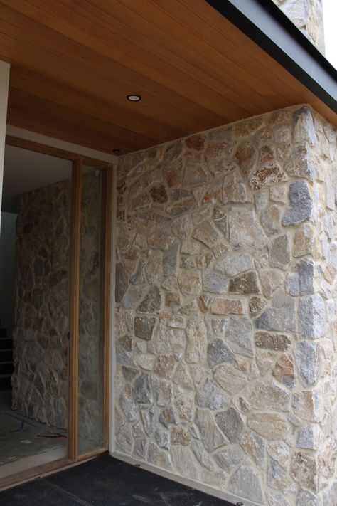 Outside Wall Design Outdoor, Stone Feature Wall Living Room, Natural Stone Wall Interior, Stone House Facade, Exterior Stone Wall Cladding, Stone Wall Interior, Facade Tiles, Sandstone House, Stone Texture Wall