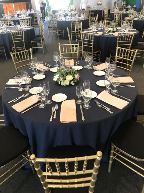 Navy and Blush linens at the Lawrence Hall of Science Banquet Hall Birthday Party, Gold Chairs, Black And Gold Party Decorations, Round Wedding Tables, Pool Cake, Gala Decorations, Fall Wedding Color Schemes, Navy And Blush, Masquerade Theme