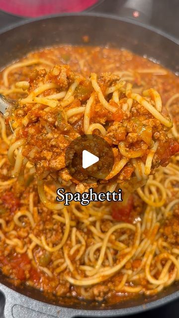 LaKisha Cooks 4u 🧑🏽‍🍳🤤 on Instagram: "10 Days of Christmas; Day 1, Spaghetti 🍝 🧑🏽‍🍳🔥
•
Closing out our 10 days of Christmas with spaghetti. I had fried fish with mines, what do you eat with yours? 
• 
Full recipe available, click the link in my bio ❤️
•
#spaghetti #dinner #dinnerideas #spaghettirecipe #fyp #explore #explorepage #lunch #lunchtime #lunchideas #soulfood # food #foodie #easydinner" 10 Days Of Christmas, Spaghetti Dinner, Did You Eat, Spaghetti Recipes, Fried Fish, Christmas Day, Soul Food, Easy Dinner, 10 Days