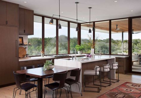 Westview Cliffside by McCollum Studio Architects Kitchen Island With Table Attached, Island With Table, Oak Kitchens, Contemporary Family Room, Kitchen Island Table, White Backsplash, Austin Homes, Kitchen Views, Windows Doors