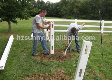 Ranch Style Fences And Gates, Front Yard Fence Ranch House, Horse Items, Pvc Railing, Post And Rail Fence, Ranch Fencing, Farm Entrance, White Vinyl Fence, Fence Construction