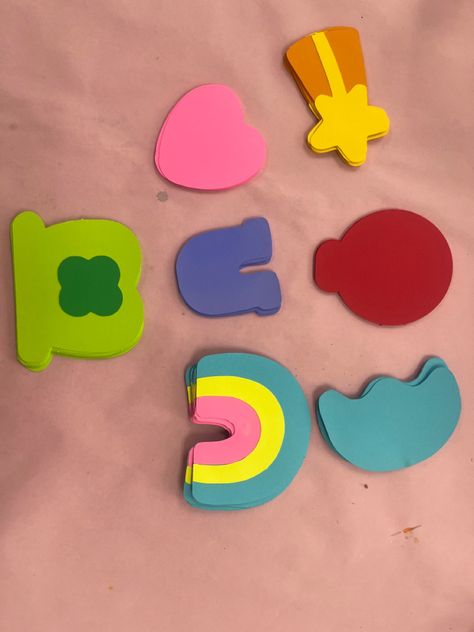 Nickelodeon Door Decs, Lucky Charms Door Decoration, Christmas Cubby Tags, Winter Door Tags Ra, Door Dec Ideas College, Lucky Charms Classroom Door, Resident Hall Themes, Dorm Door Name Tags, Floor Themes Residence Hall