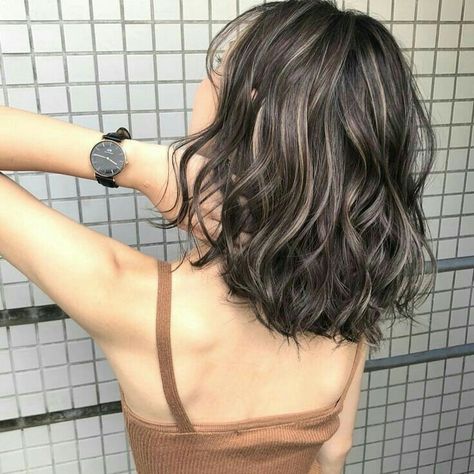 Trendy Brown Hair Color, Hair Colors Brown, Trendy Brown Hair, Short Dyed Hair, Perm Hair, Brown Hair Color Ideas, Short Hair Highlights, Hair Perm, Brown Hair Color