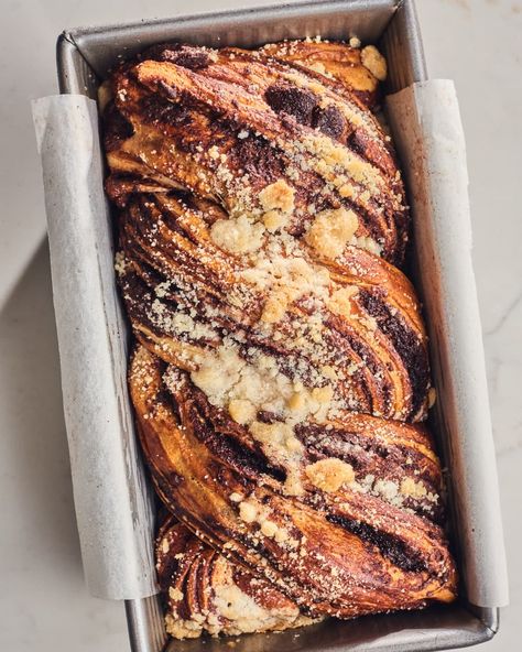 Impressive Baking Recipes, Polish Babka Recipes, Loaf Pan Recipes, Babka Recipes, Chocolate Babka Recipe, Cinnamon Babka, Babka Bread, Babka Recipe, Chocolate Babka