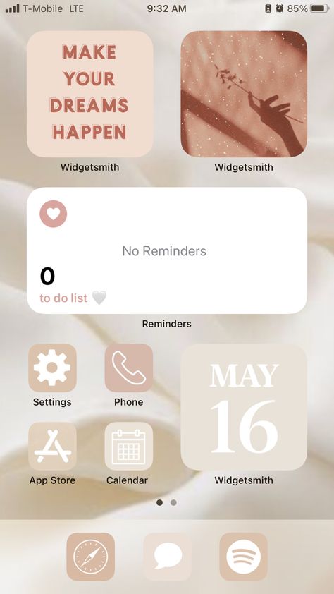 inspo from julia k crist Julia K Crist, Pink Coastal, Ios 16, Home Screen, Screen Savers, Phone Wallpapers, To Do List, Phone Wallpaper, Iphone Wallpaper