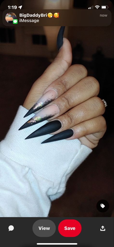 Stiletto Black Nails Designs, Black Nails Acrylic Stilettos, Square And Stiletto Nails Together, Black French Tip Stiletto Nails, Black Stilleto Nails Designs, Black Pointy Nails, Dark Stiletto Nails, Long Black Stiletto Nails, Black Stiletto Nails Design