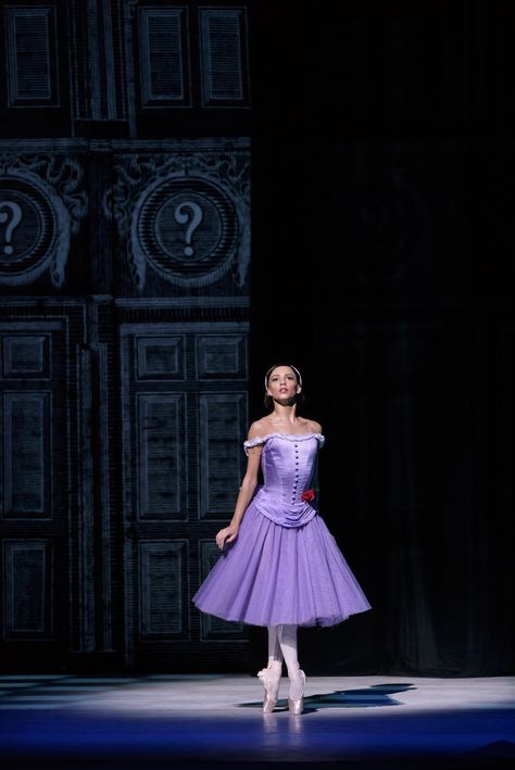 Francesca Hayward as Alice in Christopher Wheeldon's Alice's Adventures in Wonderland, The Royal Ballet Season 2014/15 www.roh.org.uk/productions/alices-adventures-in-wonderlan... Alice In Wonderland Ballet, Francesca Hayward, The Royal Ballet, Alvin Ailey, Alice In Wonderland Costume, Alice's Adventures In Wonderland, Ballet Inspiration, Wonderland Costumes, Classical Ballet