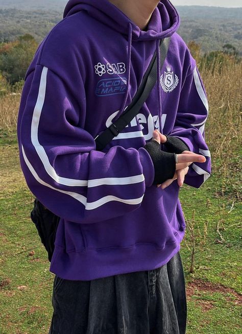 Hoodie Outfit Aesthetic, Purple Streetwear, Aesthetic Guy Outfits, Aesthetic Male Outfits, Grunge Outfits Men, Cyberpunk Outfit, Sweater Outfits Men, Hoodie Outfit Men, Outfits Men Streetwear