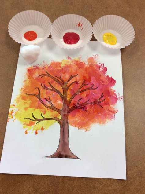 Fall Tree Cotton Ball Painting, Cotton Ball Tree Painting, Qtip Fall Tree Painting, Fall Painting For Toddlers, Cotton Ball Painting For Kids, Cotton Ball Crafts For Kids, Cotton Ball Art, Fall Tree Drawing, Cotton Ball Painting