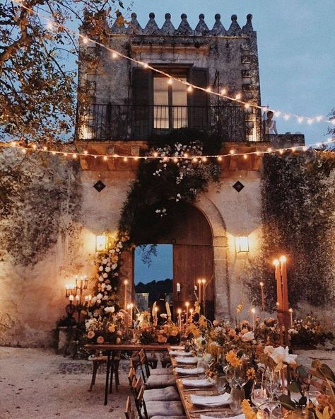 The Most Popular Instagram Posts of 2020 ★ popular instagram posts 2020 boho venue decor francisant The Lane, Wedding Stylist, Wedding Chicks, Castle Wedding, Wedding Goals, Wedding Destination, Green Wedding Shoes, Italian Wedding, Italy Wedding