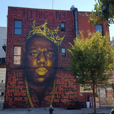 Biggie mural in Bed Stuy, Brooklyn. Bed Stuy Brooklyn, Nyc Murals, Bed Stuy, Nyc Artist, Urban Street Art, Notorious Big, Pop Art Design, Black Art Pictures, Nyc Trip