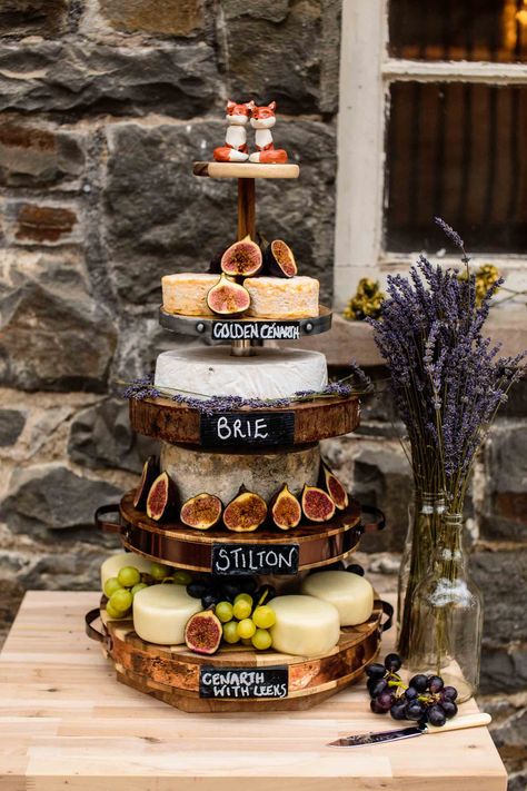 Wedding Cheese Cake Wedding Cheese, Cheesecake Wedding Cake, Wedding Cheesecake, Cheese Wedding Cake, Wedding Cake Alternatives, Wedding Cake Ideas, Wedding Buffet, Cool Wedding Cakes, Wedding Catering