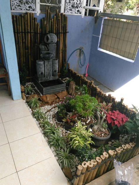 Small Indoor Garden, Garden Design Indoor, Indoor Garden Design, Plant Decoration Ideas, Indoor Gardening Ideas, Indoor Garden Apartment, Taman Mini, Taman Diy, Small Garden Landscape