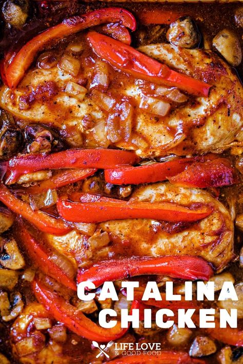 Chicken And Bell Peppers Recipes, Chicken Red Onion Recipes, Peppers Onions Chicken, Baked Chicken Peppers And Onions, Recipes With Peppers And Mushrooms, Chicken Red Bell Pepper Recipes, Chicken Onion And Pepper Recipes, Chicken Thigh Peppers And Onions, Chicken Mushroom Carrot Recipes