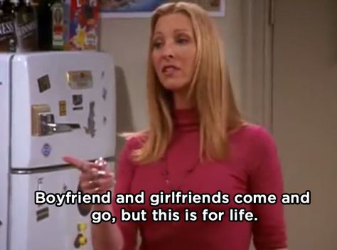 Phoebe Buffay's 27 Best Lines On "Friends" Love this episode. ;) Friends Tv Quotes, Friends Scenes, Friends Tv Show Quotes, Fina Ord, Friends Cast, Friends Moments, Friends Series, Phoebe Buffay, Friend Memes