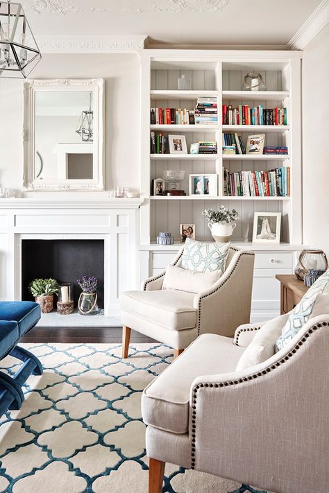 Bookcase cabinets either side of this custom designed and made fireplace surround create a very cosy feel in this gorgeous sitting room. Makes you want to just sit✔️💞 #provincialkitchens #design #fireplace #study #interiordesign #bookshelf #books Bookshelves Around Fireplace, Built In Around Fireplace, Design Fireplace, Fireplace Bookshelves, Living Room Built Ins, Bespoke Kitchen Design, Cosy Room, Fireplace Surround, Gap Year