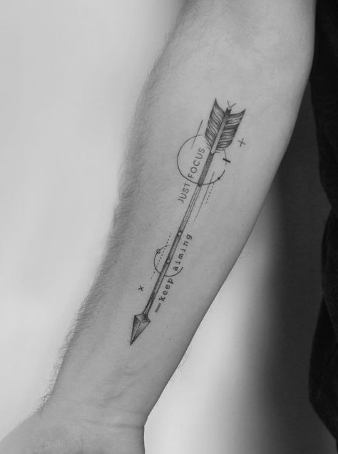 Tatuajes Rustic Arrow Tattoo, Focus Tattoo Ideas, Arrow Tattoo With Words, Mens Arrow Tattoo, Focus Tattoo, Tattoo Arrow, Arm Tattoo Designs, Arrow Tattoo Design, Dragon Tattoo For Women