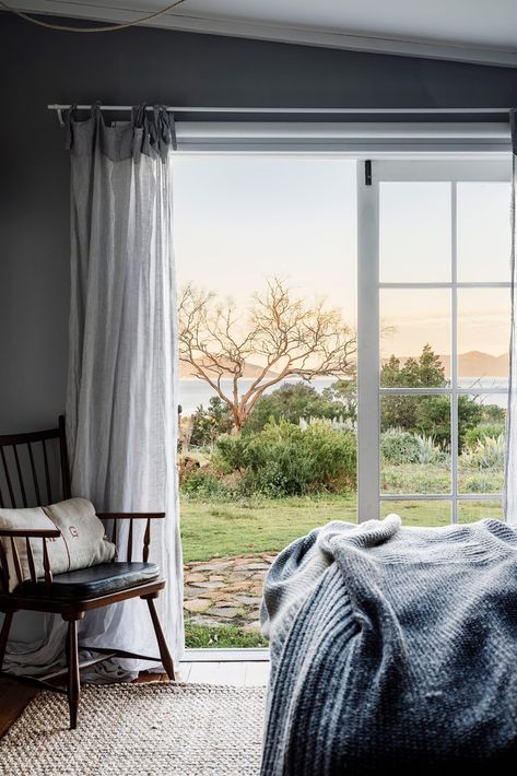 The Burrows: a seaside holiday home in Swansea, Tasmania Modern Seaside Cottage, The Burrows Swansea, Curtains Blowing, Seaside Cottage Interior, Seaside Bungalow, Australian Home Decor, Gentle Living, Cottage Bedrooms, Country Style Magazine