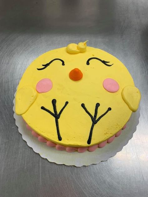 Easter Buttercream Cake, Work Desserts, Easter Cake Designs, Easter Themed Cakes, Chick Cake, Easter Cake Easy, Easter Cake Decorating, Dairy Queen Ice Cream Cake, Easter Foods