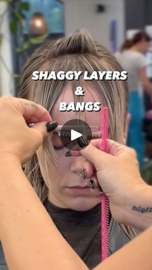 How To Feather Bangs, Feathered Hairstyles Medium, Feathered Layered Hairstyles, Dry Texture Spray, Shaggy Layers, Razored Haircuts, Feather Cut, Feathered Bangs, Rachel Williams