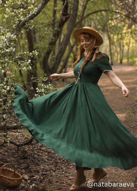 Modest Western Dresses, Beautiful Modest Dresses, Gardening Outfit Aesthetic, Cottagecore Aesthetic Outfits Summer, Little Women Outfit, Hobbit Dress, Cottagecore Dresses Aesthetic, Fall Dresses Long, Long Sleeve Peasant Dress