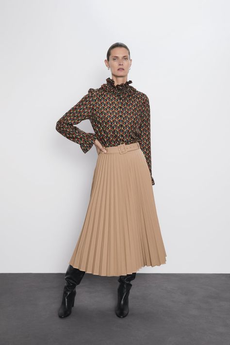 Women's Pleated Skirts | New Collection Online | ZARA United States Zara Pleated Skirt, Pleated Fashion, Womens Pleated Skirt, Pleated Skirt Dress, Pleated Fabric, Belt Black, Office Outfits, Zara United States, Fall Winter Outfits