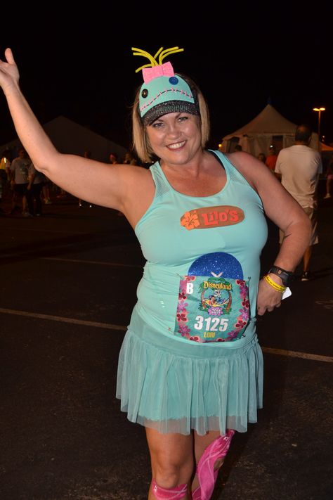 SCRUMP (Lilo and Stitch) running costume - 2014 Disneyland 5K. RunDisney. Photo and costume by Lori Soto. Scrump Costume, Disney Marathon Outfit, Scrump Lilo And Stitch, Disney Races, Disney Wear, Run Disney Costumes, Disney Marathon, Disney Costume, Running Costumes