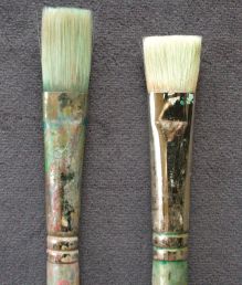 Types of paint brushes for acrylic - an easy guide Types Of Paint Brushes, Brushes For Acrylic Painting, Types Of Paint, Bamboo Brush, Acrylic Paint Brushes, Acrylic Brushes, Best Brushes, Wildlife Artists, Kitchen Roll