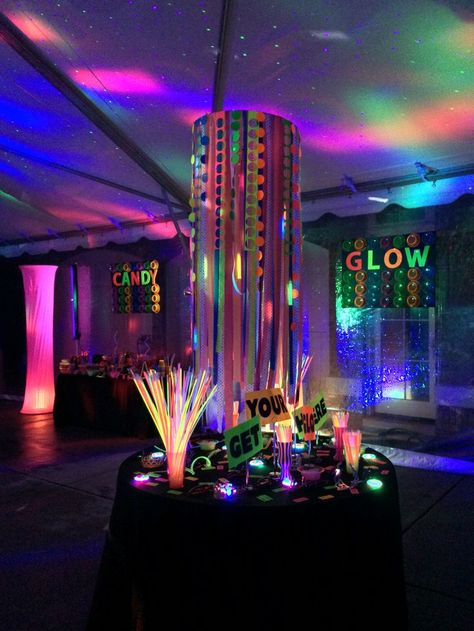 Home Dance Party, Light Party Ideas, Black Light Party Ideas, Dance Party Decor, Neon Dance Party, Black Light Party, Glow In Dark Party, Welcome Home Parties, Glow Birthday Party