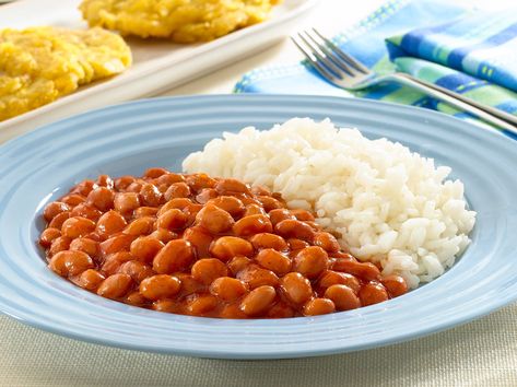 Pink Beans & Rice Goya Rice And Beans, Beans Nutrition Facts, Goya Recipe, Spanish Rice And Beans, Latino Food, Rice And Beans Recipe, Yummy Bites, Latin Recipes, Puerto Rico Food