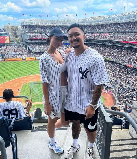 Baseball Outfits Men, Yankees Game Outfit, Yankees Outfit, Jersey Outfits, Yankees Jersey, Yankees Game, Gameday Outfits, Baseball Outfit, Men Streetwear