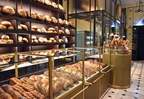 A Sneak Peek Inside the New Harrods Roastery and Bake Hall - The Taste Revolution - The Foodaholic Luxury Vision Board, Bakery Window Display, Bakery Outlet, Places To Eat In London, Vision Board Aesthetic, Eat In London, Bread Display, Pastry Display, Bakery Shop Design