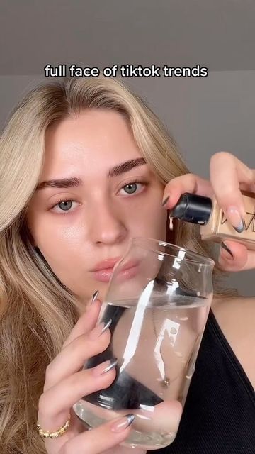 LENA on Instagram: "full face of tiktok trends! never thought water and foundation would look this good 👀 ib @daniellemarcan products i used: @narsissist light reflecting foundation @yslbeauty concealer @sheglam_official blush @kikomilano contour stick @kyliecosmetics x @kendalljenner palette @lancomeofficial mascara @vievemuse lip liner @benefitcosmeticsuk precisely my brow pencil in shade 3.5 #makeup #makeuptrend #makeuptutorial #viralvideos #tiktoktrends #makeuphacks" Sheglam Makeup Tutorial, Light Makeup Looks, Tiktok Trends, Makeup Artist Tips, Contour Stick, Makeup Challenges, Face Makeup Tips, Natural Makeup Tutorial, Makeup Looks Tutorial