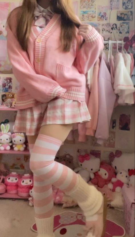 Kawaii Look Outfits, Kawaiicore Clothing, Kawwai Outfit Ideas, Cute Core Outfit Kawaii, Pinkcore Outfit, Kawaii Style Outfits, Kawaii Outfits Pink, Cute Core Outfits, Soft Kawaii Outfits