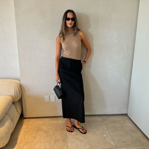 Pia Mance (@piamance) • Instagram photos and videos Pia Mance Style, Transitional Work Outfits, Pia Mance, Havaianas Outfit, Work Fits, Effortless Outfit, Fall 24, Hair Care Products, Fashion Baby