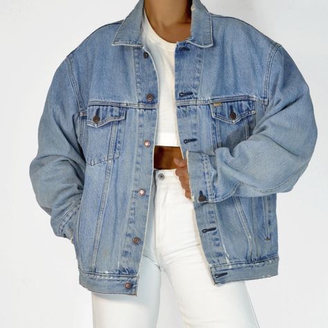 Vintage Levi's Denim Jacket, M Levi Jean Jacket, Vintage Levis Denim Jacket, Light Wash Jean Jacket, Light Wash Denim Jacket, Levis Denim Jacket, Levi’s Jeans, Jeans Jacket, Levis Denim, Trucker Jacket