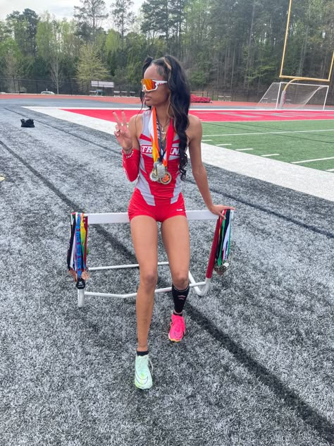 Track Body Girl, Track Shoes Aesthetic, D1 Track Athlete, Track Inspo Pics, Track Star Aesthetic, Track Outfits Aesthetic, Track Black Women, Track Girls Black, Cute Track Outfits