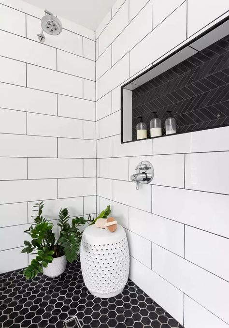 Black Niche Bathroom, White Shower Tile, White Subway Tile Shower, Moody Bathroom, Black And White Tiles Bathroom, White Tile Shower, Black And White Tile, Subway Tile Showers, Flip House