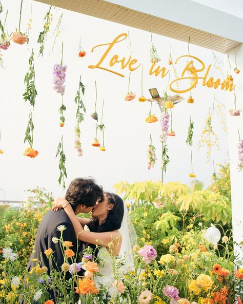 LOVE IN BLOOM A sunny and floral wedding party in a small garden... There is a love that is blooming between Vy and Hoang. We no longer notice the 39-degree heat of Saigon, but only see the happiness that is blossoming. Starring: Mr.Hoang & @soriinah ￼￼ Producer: @bela.studiovn Director: @_nguyenthanhvu_ AD: @ly_van_anh Photography: @vanduong.folio @_builinhduonggg @_danh.nguyrn Cinematography: @trphuoctai @duyanhtran04 @l.k.tin_ Editor: iat.hna Planner: @riic.planner Decoration: @wynnweddi... Floral Wedding Party, Wedding Minimal, Marriage Inspiration, Photo Booth Backdrop Wedding, Love In Bloom, Wedding Photo Booth, Wedding Decor Style, Minimal Wedding, Photo Booth Backdrop