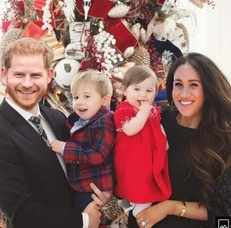 Princ Harry, Summer Dre, Prins Harry, Prince Harry And Megan, Principe Harry, Dresses Aesthetic, Summer Dresses For Wedding Guest, Princesa Diana, Dance Moms Videos