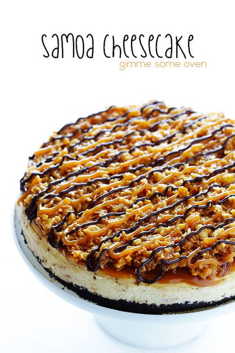 Gourmia Recipes, Unique Baking Recipes, Samoa Cheesecake, Unique Cheesecake Recipes, Cheesecake Base, Recipes Unique, Resepi Biskut, Vanilla Cheesecake, Gimme Some Oven